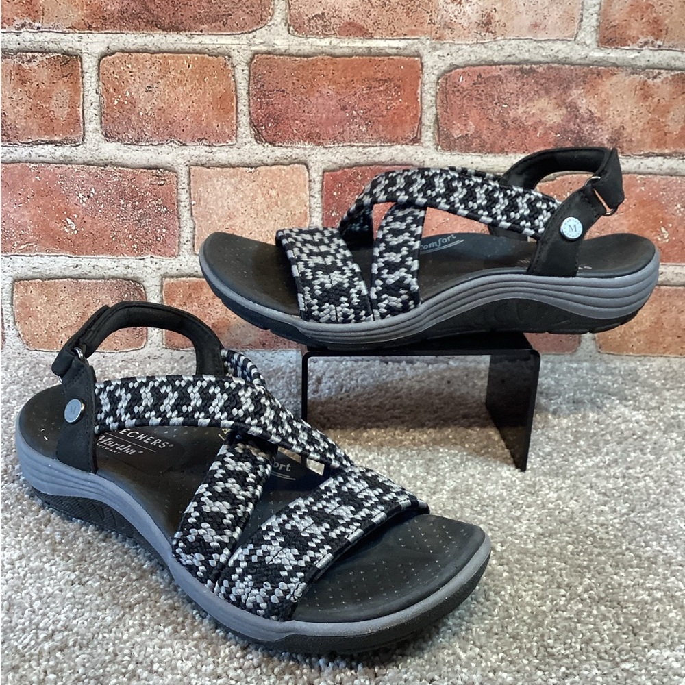 Skechers Martha Stewart Reggae Cup Coastal Trail women’s sandals size 6